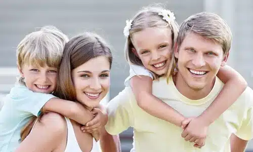 smiling family portrait web