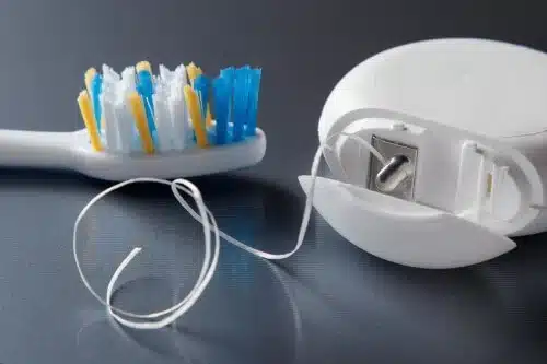 toothbrush floss