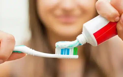 toothpaste toothbrush